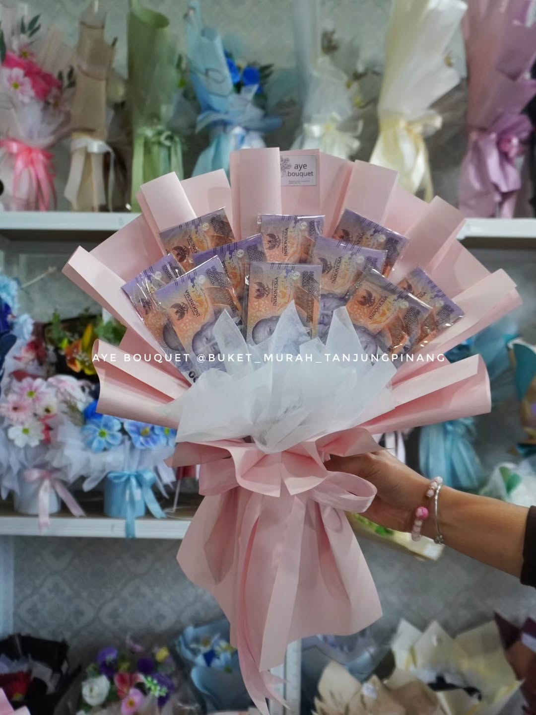 Money Bouquet Tower